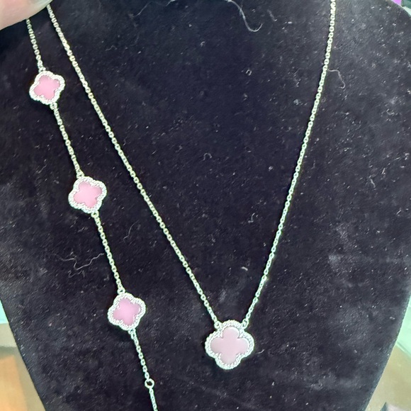 NWT Rachel Zoe 925 Silver and Pink Clover Necklace - Picture 1 of 3